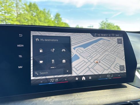 New 2026 BMW X1 xDrive28i AWD/4WD image 7