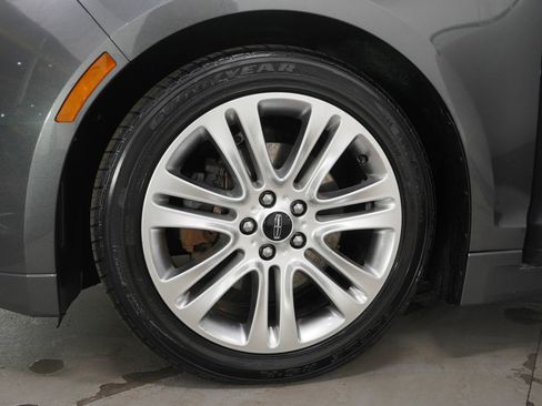 Used 2016 Lincoln MKZ AWD image 28