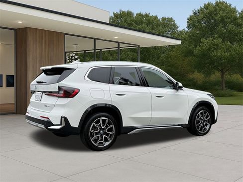 Used 2025 BMW X1 xDrive28i w/ Convenience Package image 7