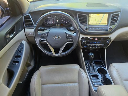 Used 2016 Hyundai Tucson Limited w/ Option Group 03 FWD image 12