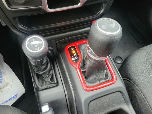 Used 2021 Jeep Wrangler Unlimited Sport AWD/4WD image 13