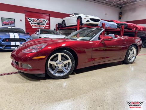 Used 2007 Chevrolet Corvette Convertible w/ Preferred Equipment Group image 1
