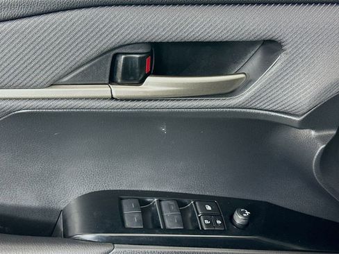 Certified 2025 Toyota Camry SE w/ Convenience Package image 17