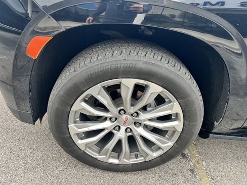 Used 2022 GMC Yukon Denali image 11