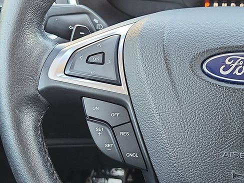 Used 2018 Ford Edge SEL w/ Equipment Group 201A AWD/4WD image 22