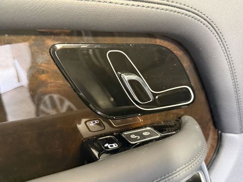 Used 2021 Land Rover Range Rover P525 Westminster Edition LWB image 21