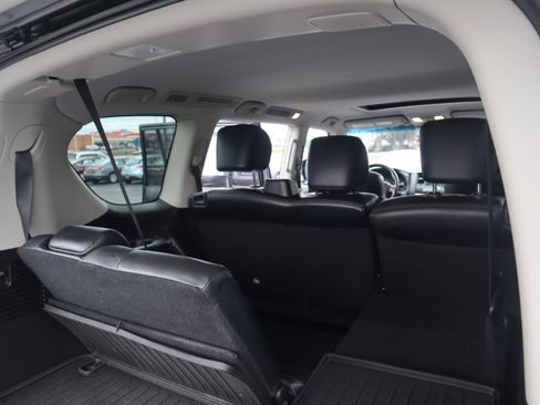 Used 2017 Nissan Armada Platinum image 51