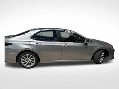 Used 2023 Toyota Camry LE FWD image 7