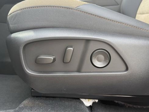 New 2026 Chevrolet Equinox ACTIV w/ Safety and Technology Package image 11