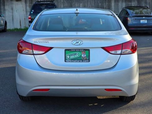 Used 2013 Hyundai Elantra GLS w/ Preferred Pkg image 6