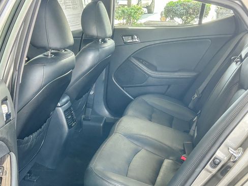 Used 2013 Kia Optima SX w/ Limited Pkg FWD image 17