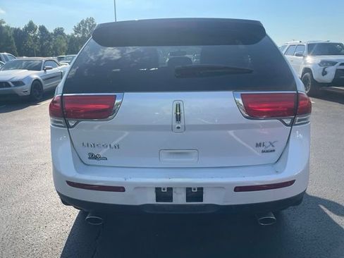 Used 2014 Lincoln MKX AWD w/ Equipment Group 102A image 4