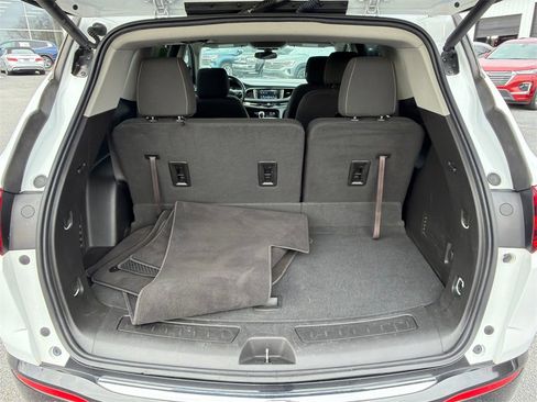 Used 2019 Buick Enclave Preferred image 18