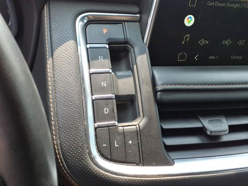 Certified 2022 GMC Yukon AT4 AWD/4WD image 19