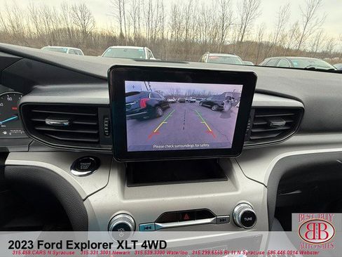 Used 2023 Ford Explorer XLT AWD/4WD image 34
