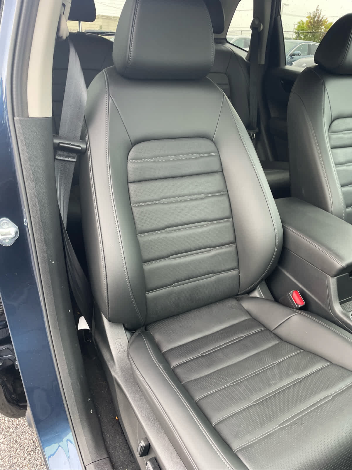 Used 2025 Honda CR-V EX-L image 7