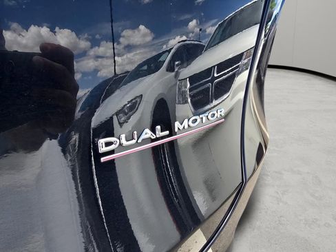 Used 2022 Tesla Model Y Performance AWD/4WD image 18