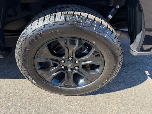 Used 2023 Ford F150 Platinum w/ Equipment Group 701A High image 5