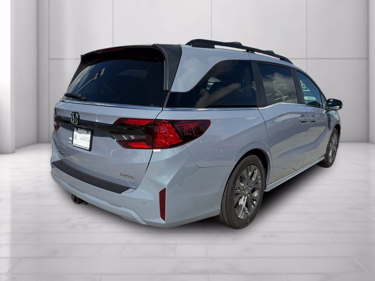 New 2027 Honda Odyssey Touring image 3