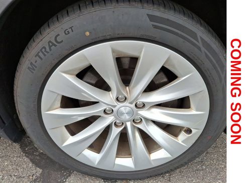 Used 2017 Tesla Model X 75D AWD/4WD image 9