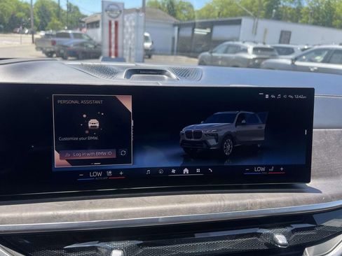 Used 2024 BMW X7 xDrive40i w/ Executive Package AWD/4WD image 31