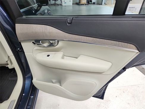 Used 2021 Volvo XC90 T6 Inscription w/ Advanced Package image 43