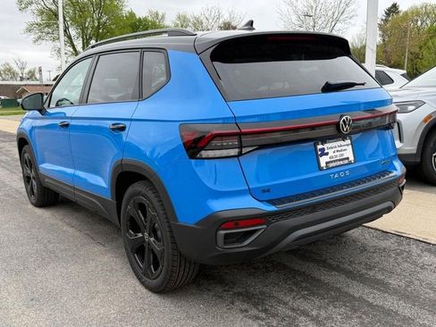 New 2026 Volkswagen Taos SE AWD/4WD image 3