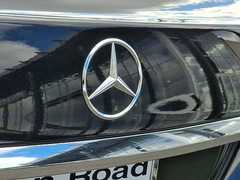 Certified 2018 Mercedes-Benz S 63 AMG S 4MATIC Sedan image 29