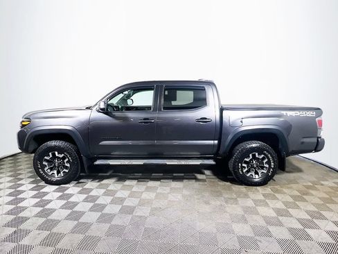 Certified 2020 Toyota Tacoma TRD Off-Road w/ Technology Package AWD/4WD image 4