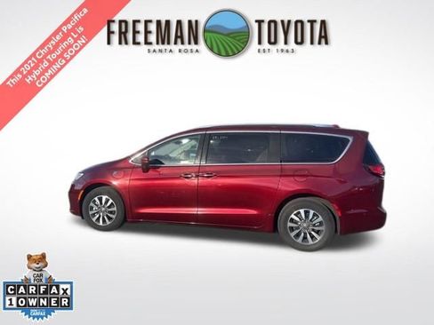 Used 2021 Chrysler Pacifica Touring-L image 1