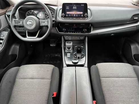 Used 2022 Nissan Rogue SV AWD/4WD image 12