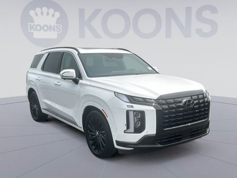 Used 2024 Hyundai Palisade Calligraphy AWD/4WD image 2