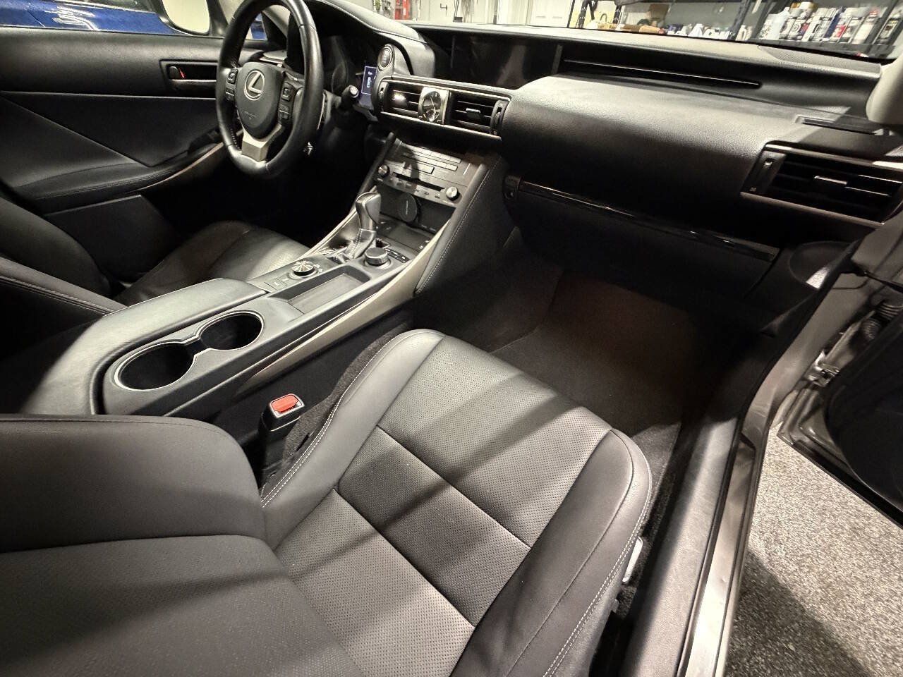 Used 2019 Lexus IS 300 AWD w/ Premium Package image 18
