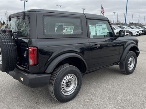New 2025 Ford Bronco Base image 9