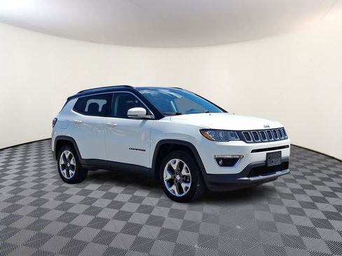 Used 2019 Jeep Compass Limited AWD/4WD image 4