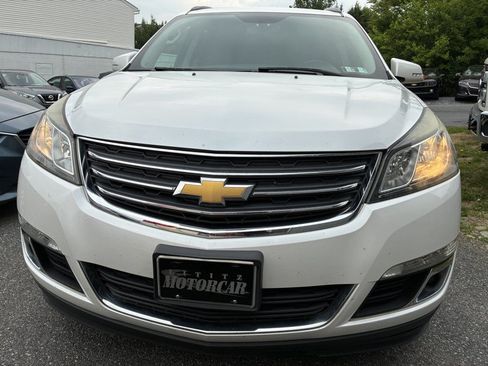 Used 2017 Chevrolet Traverse LT AWD/4WD image 2