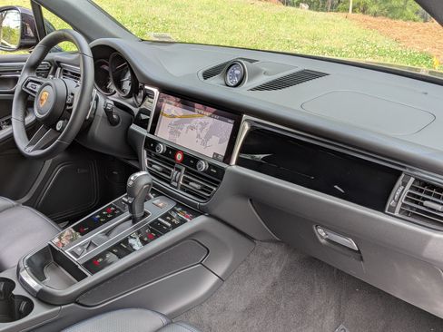 Certified 2026 Porsche Macan S AWD/4WD image 27