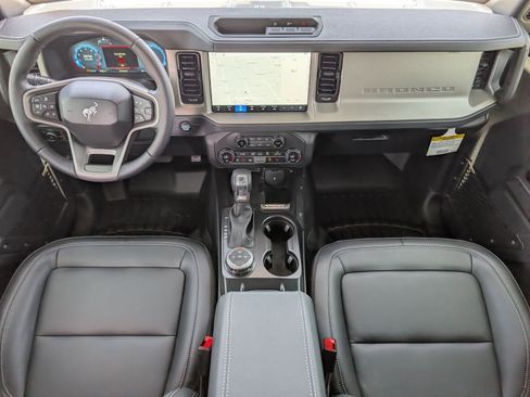 New 2026 Ford Bronco Outer Banks AWD/4WD image 5