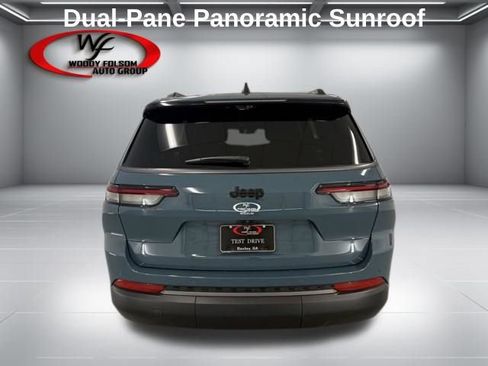 Used 2026 Jeep Grand Cherokee L Limited w/ Trailer Tow Package RWD image 7