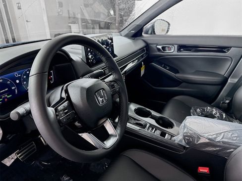 Used 2025 Honda Civic Sport Touring image 7
