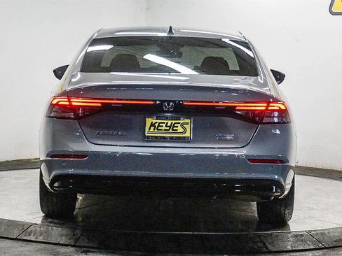 Used 2024 Honda Accord Touring image 3