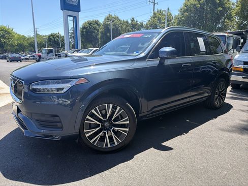 Used 2020 Volvo XC90 T5 Momentum w/ Protection Package Premier FWD image 5