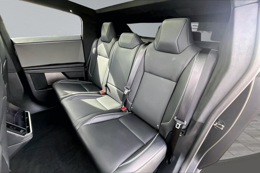 Used 2025 Tesla Cybertruck AWD Crew Cab image 26