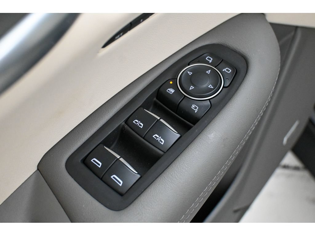 Used 2025 Cadillac XT5 Premium Luxury AWD/4WD image 31