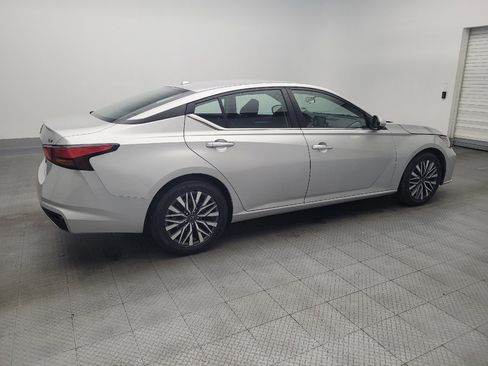 Used 2023 Nissan Altima 2.5 SV image 10