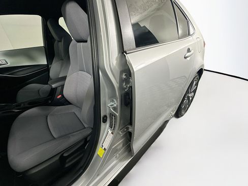Used 2022 Toyota Corolla SE FWD image 12
