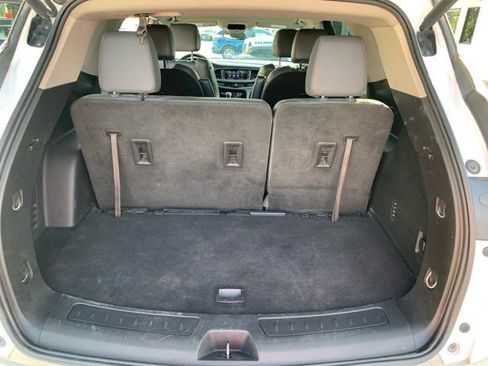 Used 2020 Buick Enclave Essence FWD image 20