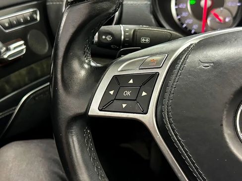 Used 2014 Mercedes-Benz SL 550 image 26