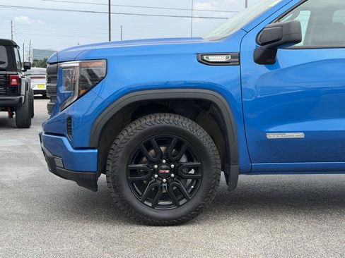 Used 2023 GMC Sierra 1500 Elevation AWD/4WD image 10