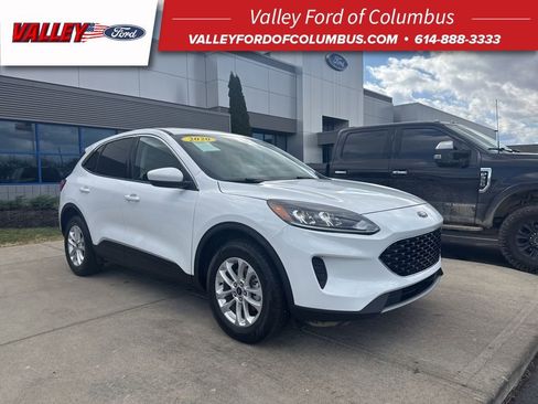 Used 2020 Ford Escape SE image 1
